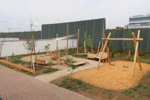 Der Spielplatz ist fertig und wurde an die Stadt Ladenburg übergeben